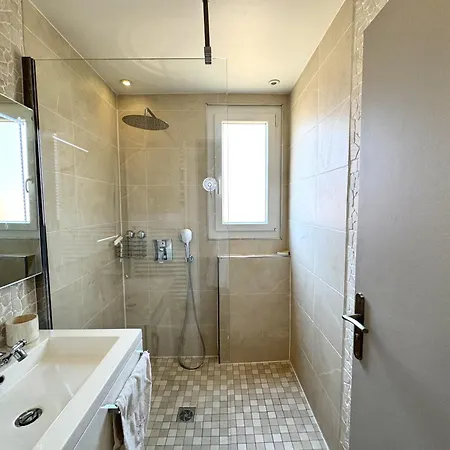 Bb Ot Petit Balcon De La Providence - Old Town Nice